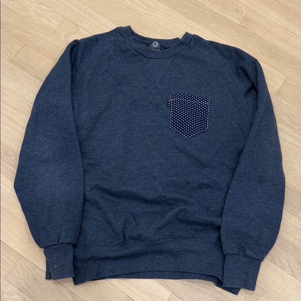 Poches et fils sweater medium